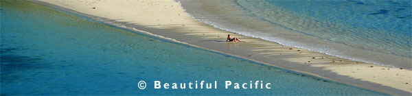 backpackers travel south pacific islands
